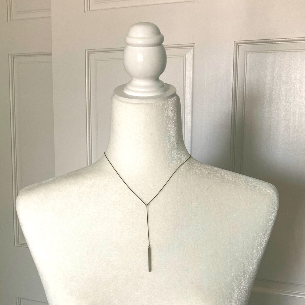 Blue Nile Bar Drop Authentic Platinum (950) Lariat necklace.